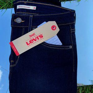 Levis High Rise Skinny Jeans